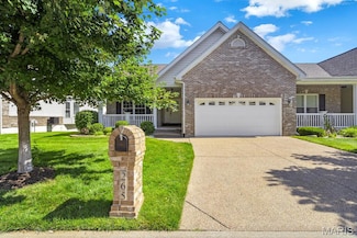 265 Strayhorn Dr, Saint Peters, MO 63376
