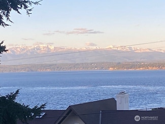 4957 Scurlock Rd, Freeland, WA 98249