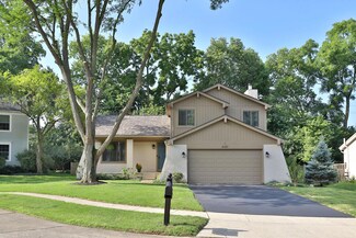 6157 Rockland Dr, Dublin, OH 43017
