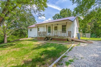 25275 Meadowlark Dr, Lebanon, MO 65536