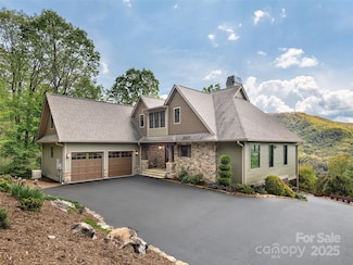 91 Watershed Way, Horse Shoe, NC 28742