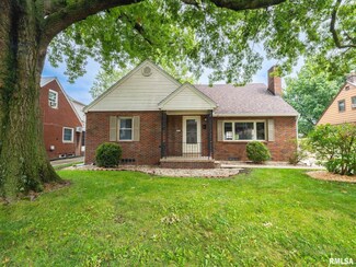 2315 W Sherman Ave, West Peoria, IL 61604