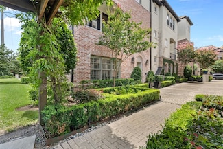 1156 Mosaico Ln, Houston, TX 77055