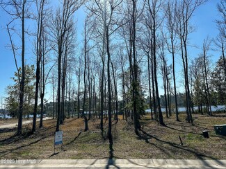 45 Crown Pointe Dr, Hampstead, NC 28443