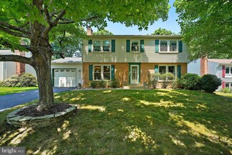 404 Cavendish St, Herndon, VA 20170