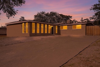 1800 Christine St NE, Albuquerque, NM 87112