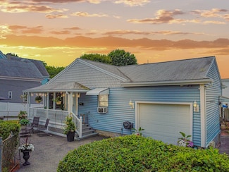 334 High St, Lawrence, MA 01841