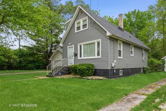 359 E 146th St, Harvey, IL 60426