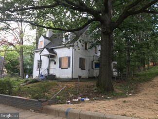 212 36th St SE, Washington, DC 20019