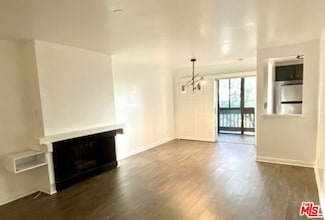 10205 Summertime Ln, Culver City, CA 90230