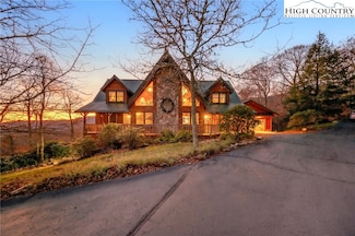 2035 Grouse Moor Dr, Sugar Mountain, NC 28604
