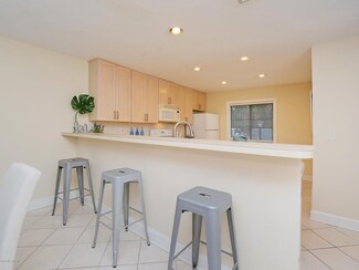 14750 Beach Blvd Unit 63, Jacksonville, FL 32250