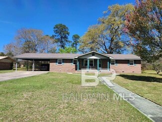 403 E Pine St, Atmore, AL 36502