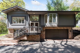 508 Westwood Dr S, Golden Valley, MN 55416