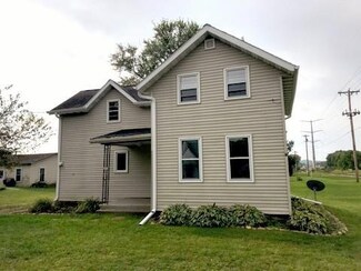 302 E Washington St, Poynette, WI 53955