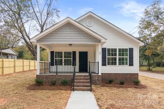 57 Pinckney St, York, SC 29745