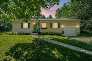 1765 Pine Rd, Linesville, PA 16424