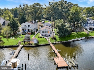 8138 Forest Glen Dr, Pasadena, MD 21122