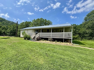 179 Cow Ln, Arnoldsburg, WV 25234