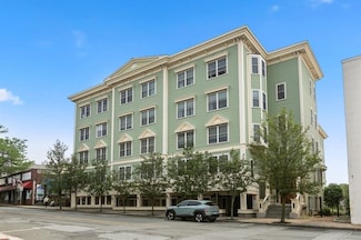 426 Main St Unit 206, Stoneham, MA 02180
