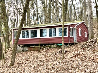 5126 Post Office Row, Brooklyn, MI 49230