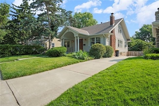 6641 Linden Rd, Kansas City, MO 64113