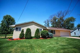 205 S Lawrence St, Cherry Valley, IL 61016