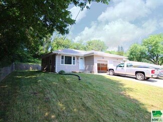 501 Casselman St, Sioux City, IA 51103