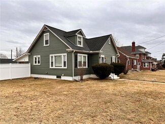 1035 3rd St, Whitehall, PA 18052