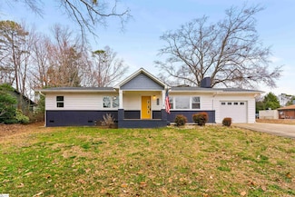 131 Thrift Cir, Landrum, SC 29356