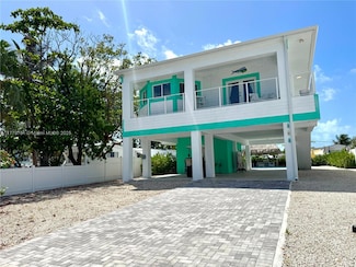 852 Narragansett Ln, Key Largo, FL 33037