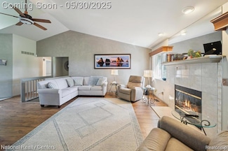 41250 Scarborough Ct, Clinton Township, MI 48038