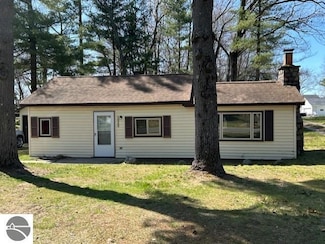 5066 E Michigan Ave, Au Gres, MI 48703