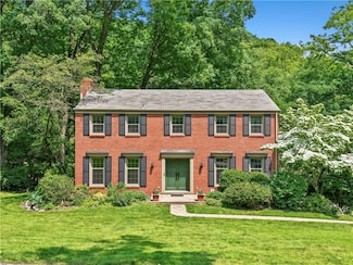 105 Woodshire Dr, Pittsburgh, PA 15215