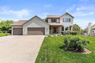 817 Bergen Ct, Stoughton, WI 53589