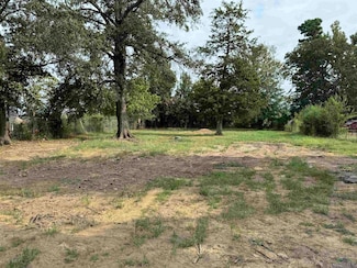 475 Red Hen Rd, Gladewater, TX 75647