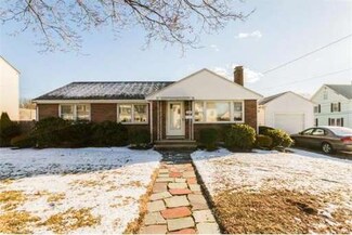 307 Warren St, Waltham, MA 02453