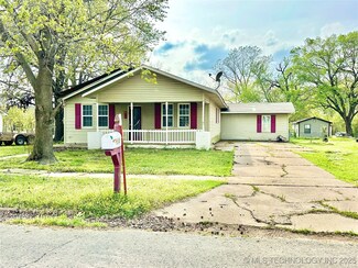 503 NW 3rd St, Stigler, OK 74462