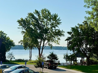 4387 Wilshire Blvd Unit 202, Mound, MN 55364