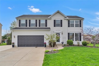 64 Park Ln, Grand Island, NY 14072