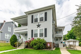 164 Rivulet St, Woonsocket, RI 02895