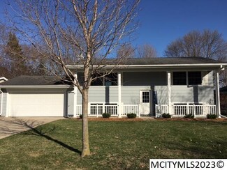 9 Lexington Square, Mason City, IA 50401