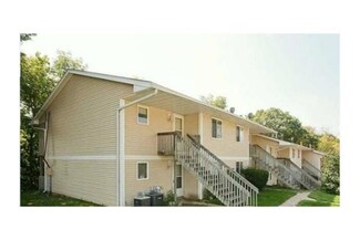 630 N 9th St Unit 10, Carlisle, IA 50047