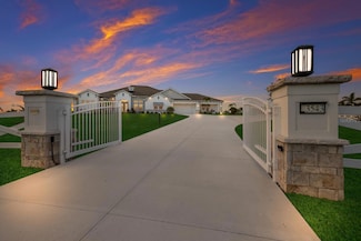 3543 Recurve Cir, Sarasota, FL 34240