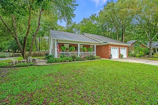 108 Bonneau Ct, Summerville, SC 29485