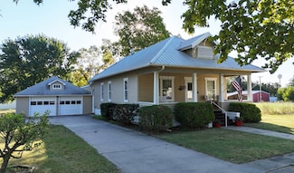 412 Maple St, Cawker City, KS 67430