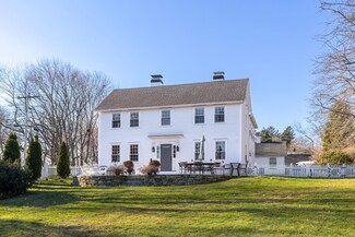 57 Oliver St, New Castle, NH 03854
