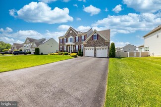 205 Luray Dr, Williamstown, NJ 08094