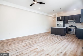 934 S 5th St Unit C1, Philadelphia, PA 19147