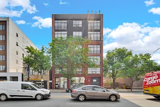 6135 N Broadway St Unit 303, Chicago, IL 60660